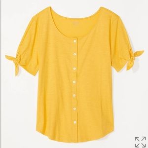 Tie sleeve button down tee